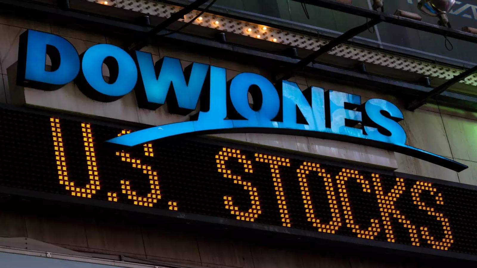 Chỉ số Dow Jones tăng một mạch 6 phiên liên tiếp