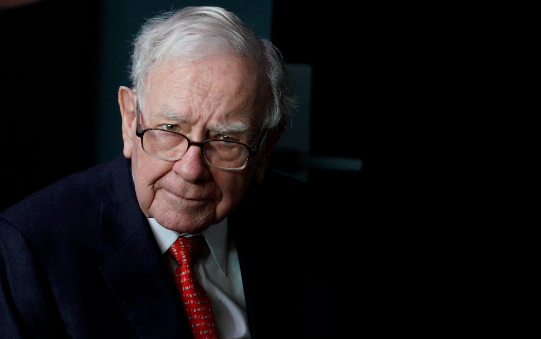 Warren Buffett: Tôi Đã Phạm Sai Lầm Lớn Hơn Cả Việc Không Đầu Tư Vào Amazon