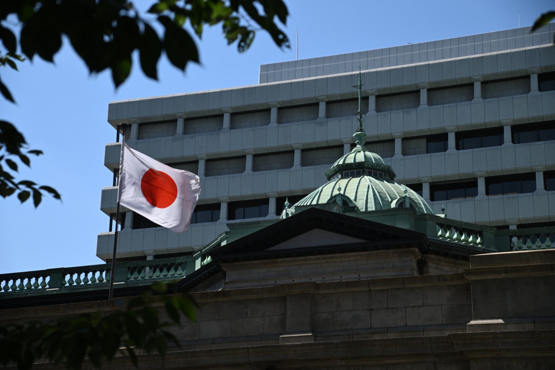 Nhìn lại Tuần 26: Nhật Bản sẵn sàng can thiệp thị trường ngoại hối