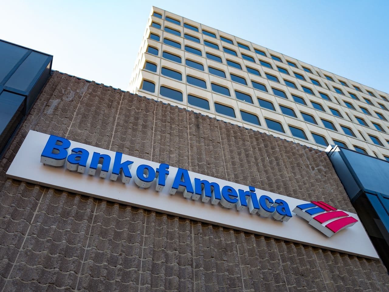 Cổ phiếu Bank of America giảm 16%: cơ hội để mua và giữ mãi