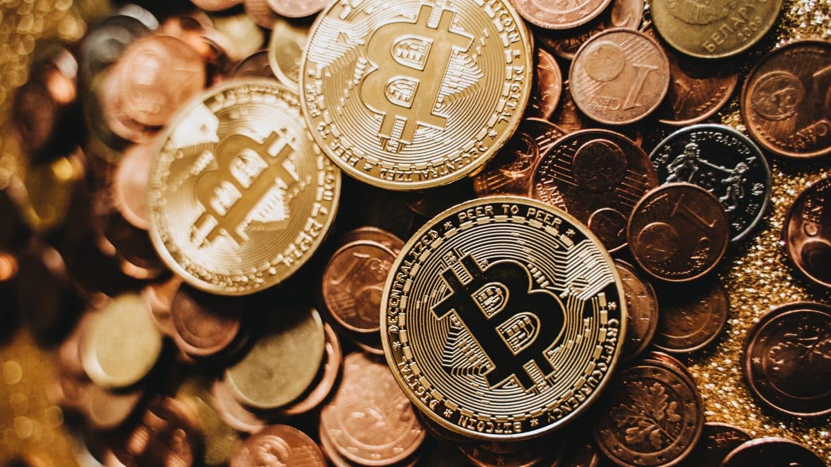 Lý do Bitcoin vẫn chật vật quanh ngưỡng 64.000 USD