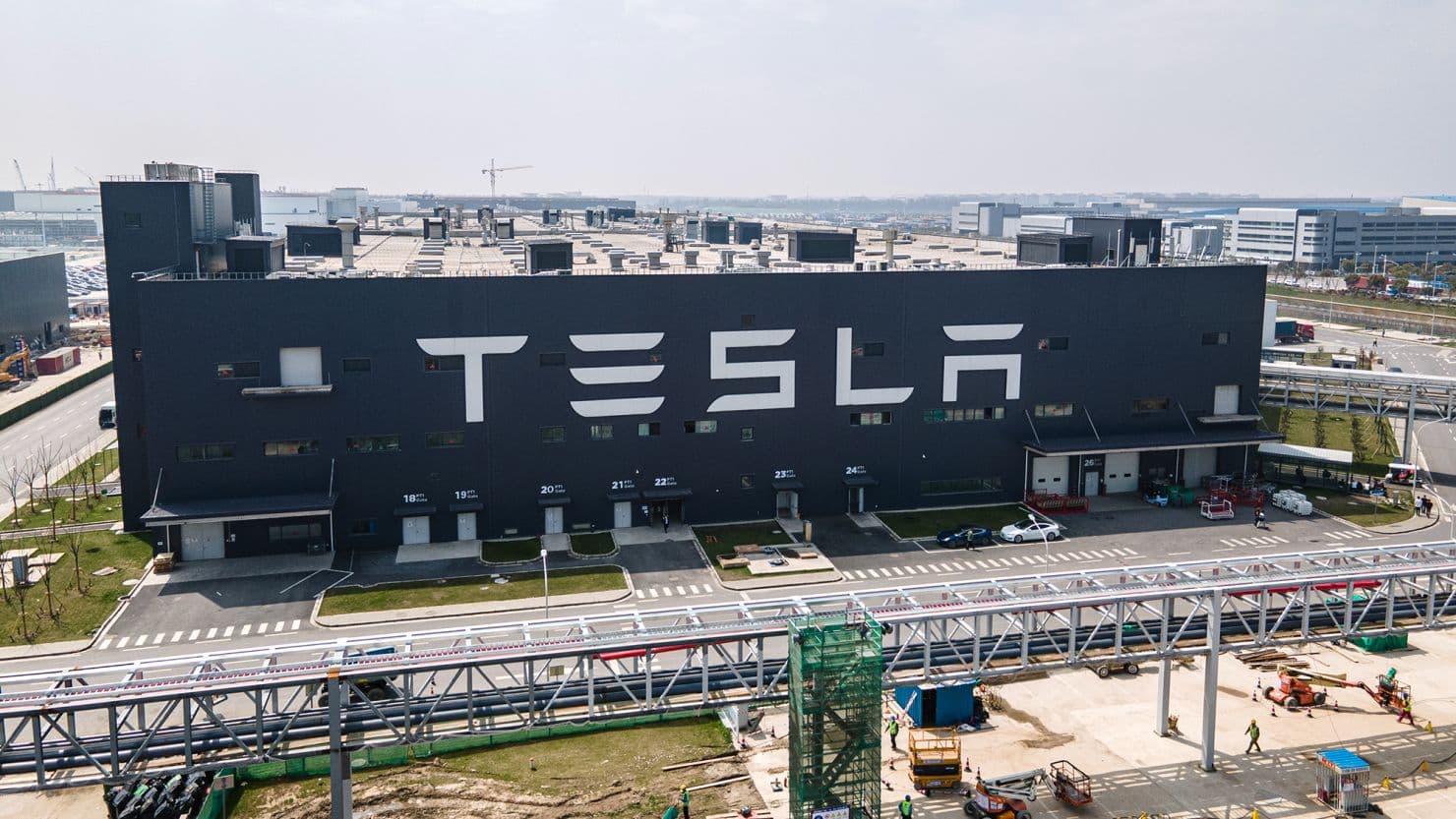 Cổ phiếu Tesla tăng giá mục tiêu nhờ nhu cầu năng lượng