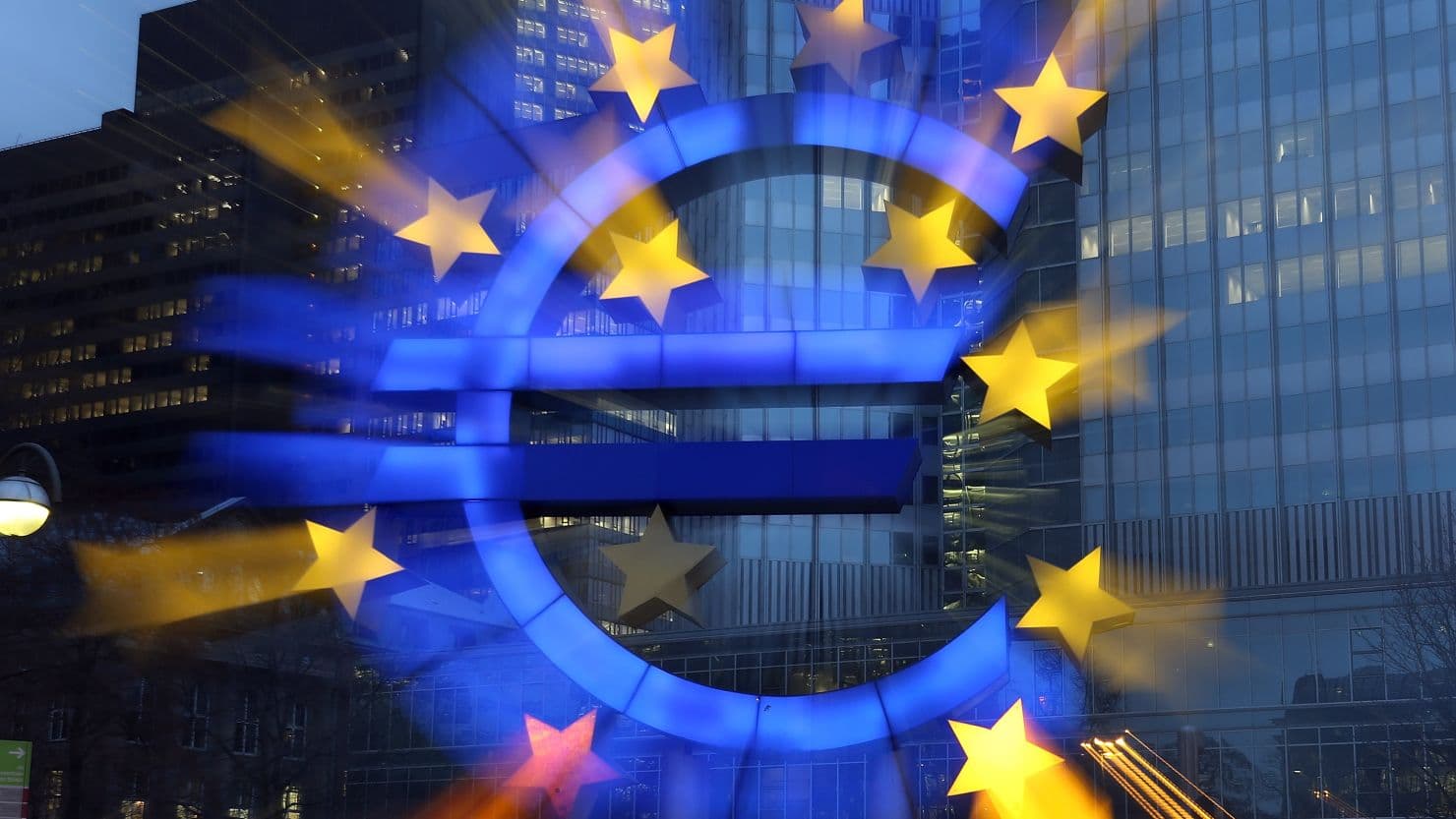 Nhìn lại Tuần 36: Kinh tế Eurozone tăng trưởng thấp hơn dự đoán trong quý II/2024